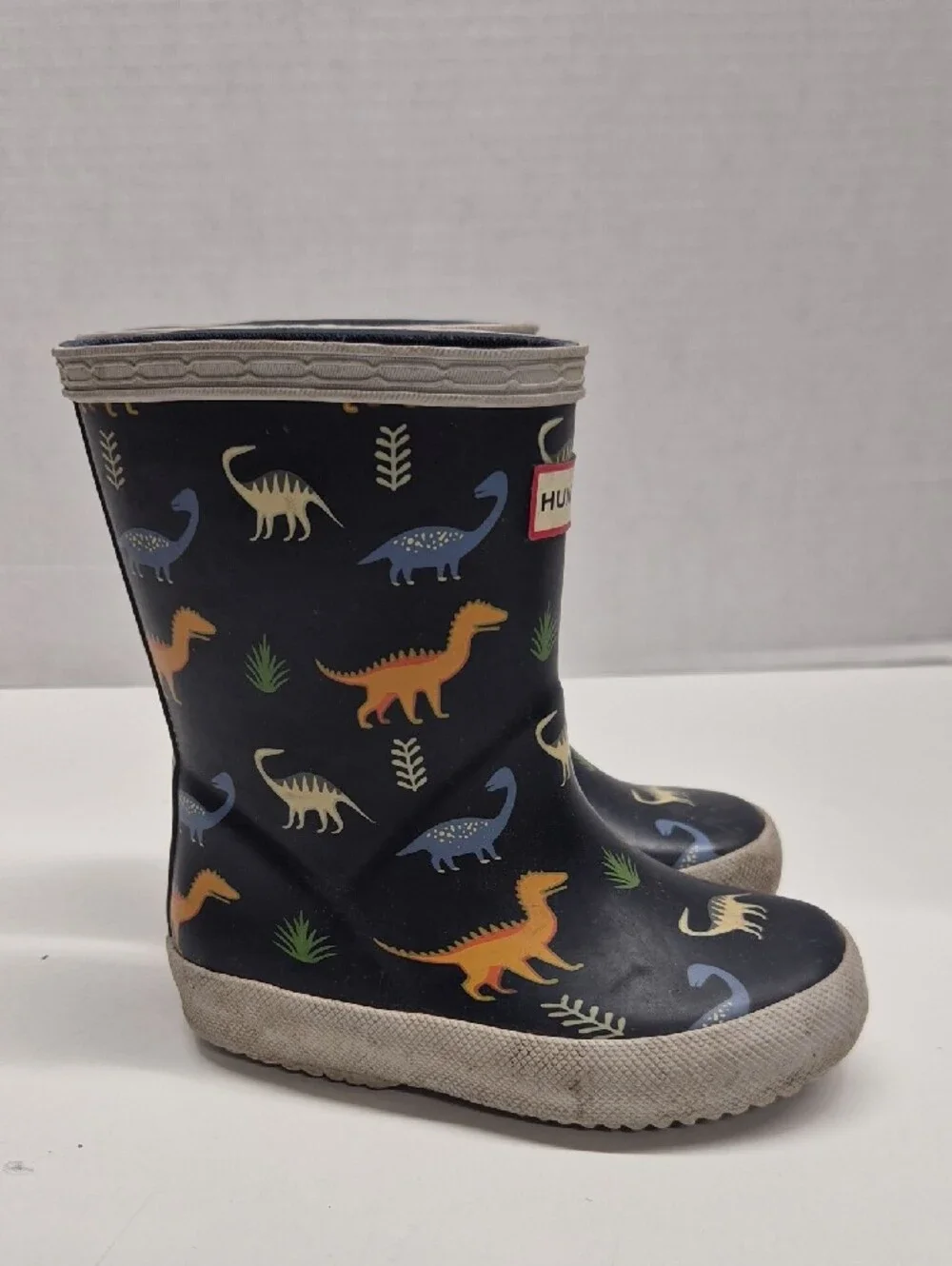 Hunter kids rain